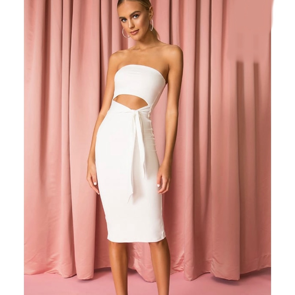 superdown
sheyla tube midi dress Small